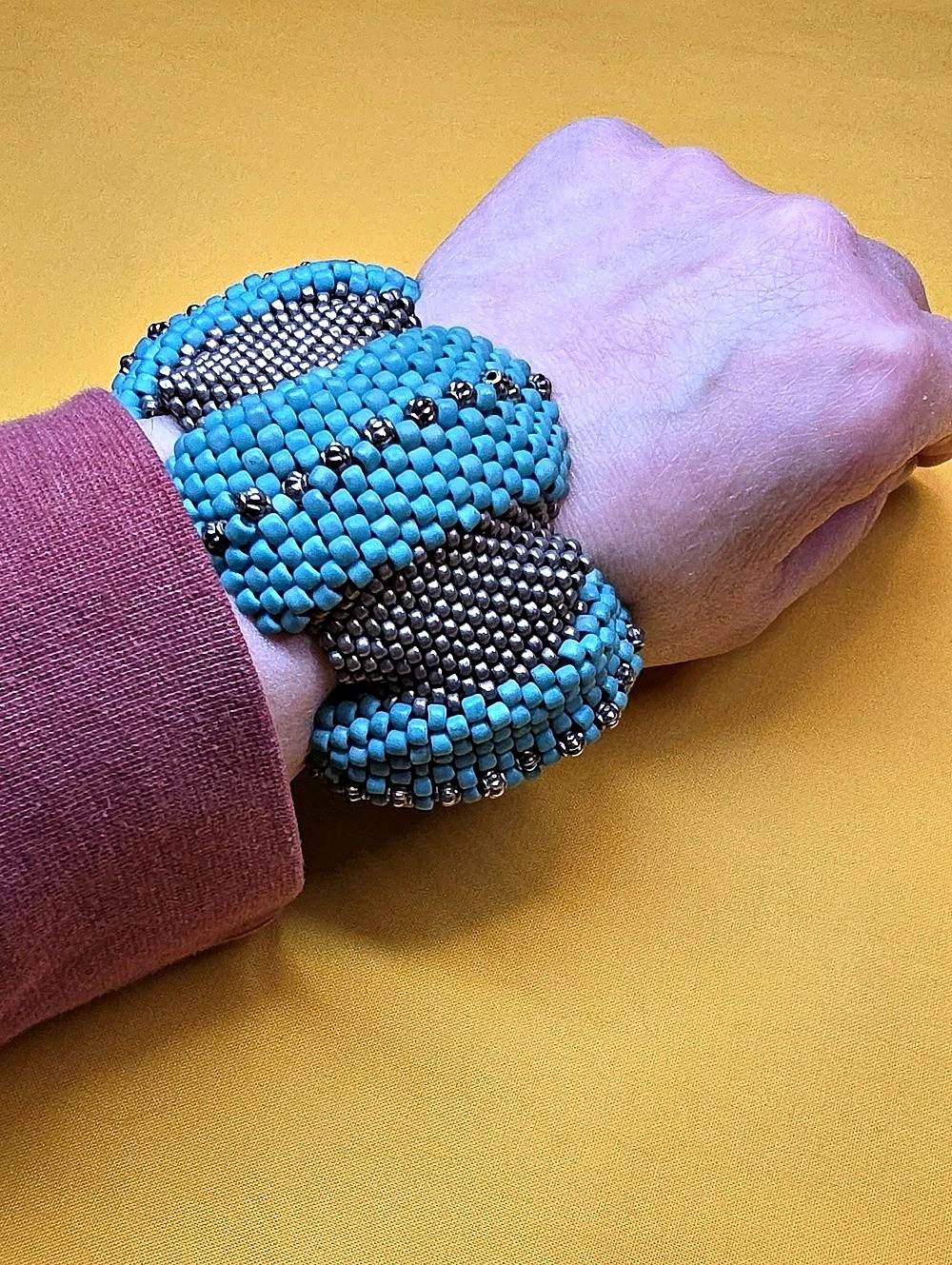 Handmade Chunky Ruffled Cellini Peyote Wide Beaded Slide Bracelet ▪︎ BEAUTIFUL!